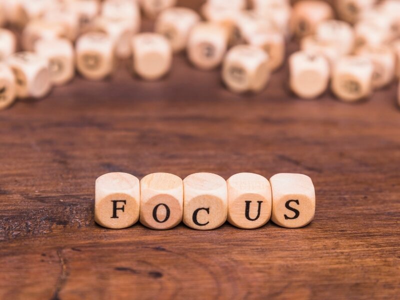 Best 6 Strategies to stay consistent with your goals, Daily Motivation & Habit Tips 6 Image saying Focus to reamin Consistent