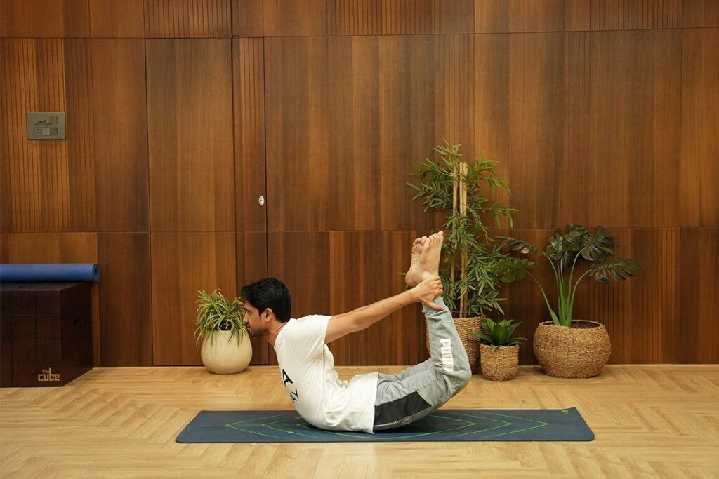 10 Effective Yoga Asanas for PCOD 10 bow pose