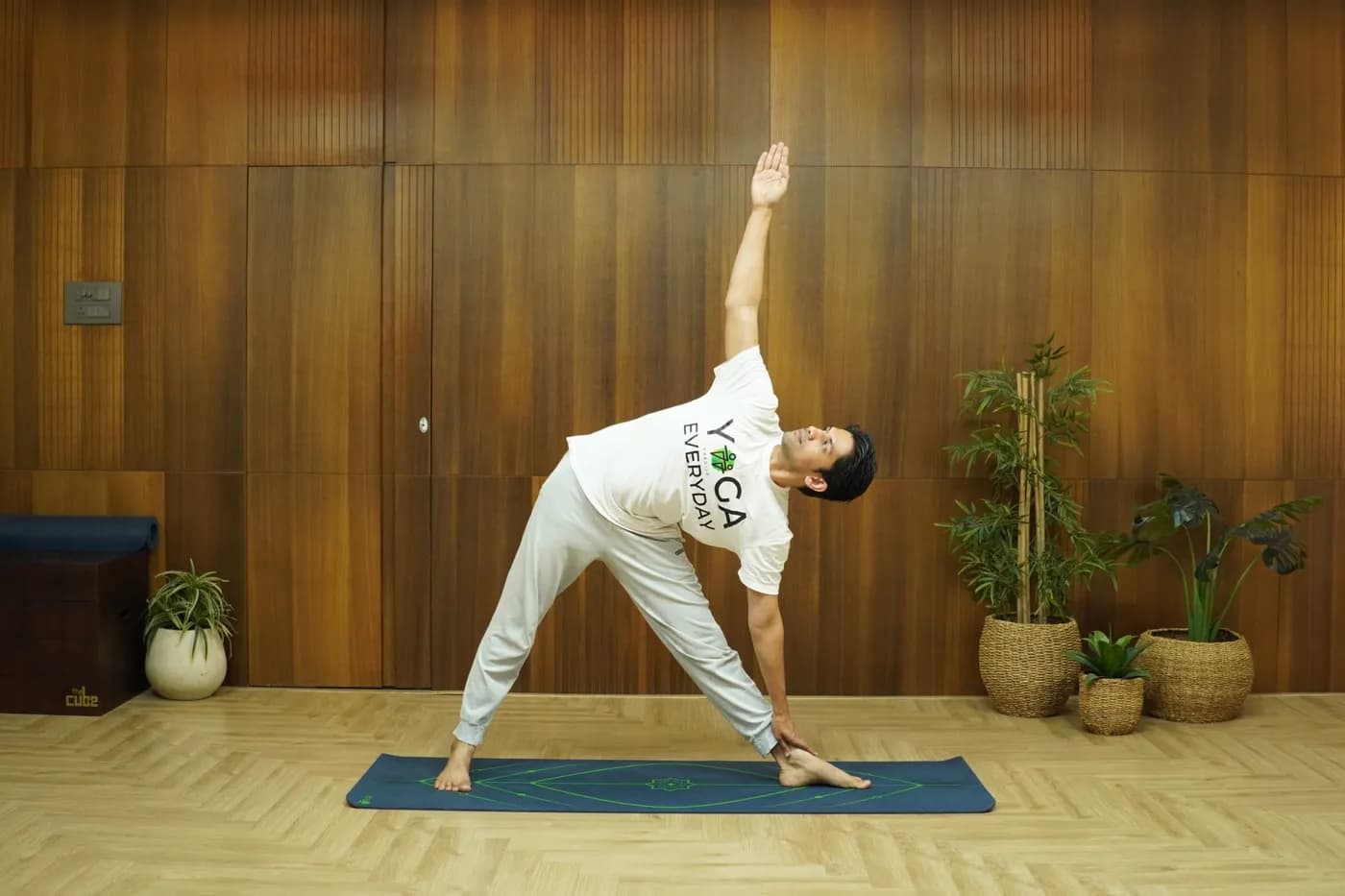 Konasana (Angle Pose) lateral bend yoga stretch