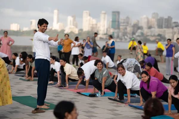Best Online Yoga Classes in Mumbai