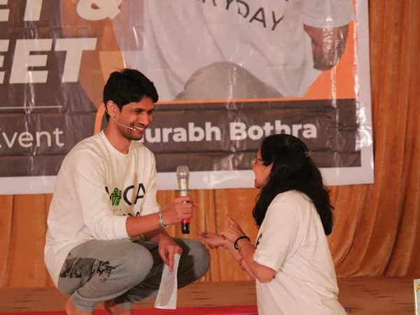 Best Online Yoga Classes in Delhi