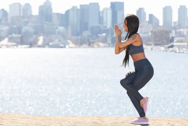 beautiful-woman-with-long-black-hair-wearing-yoga-2026-03-17-17-44-40-utc.jpg
