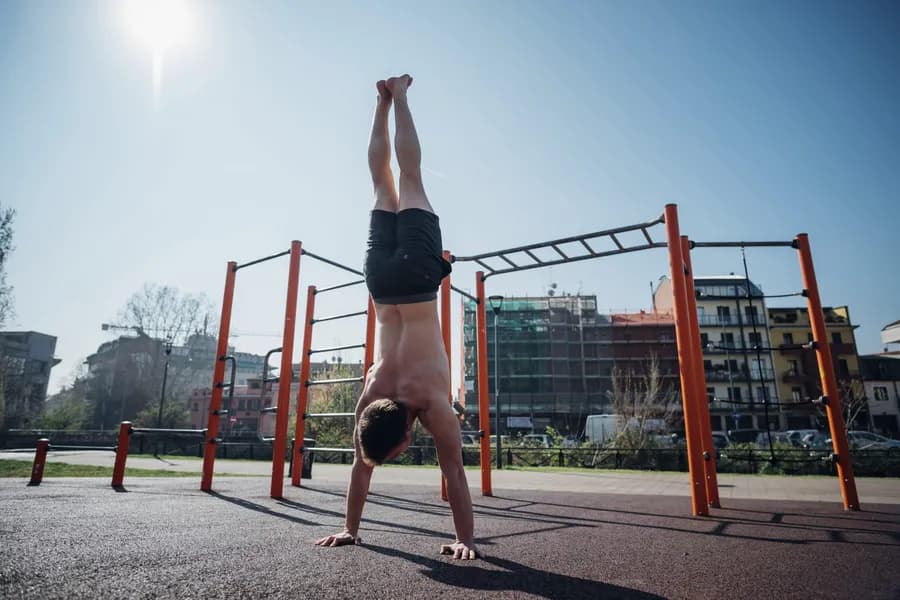 Handstand Push Up: The Bodyweight Movement That Actually Builds Real Shoulder Strength