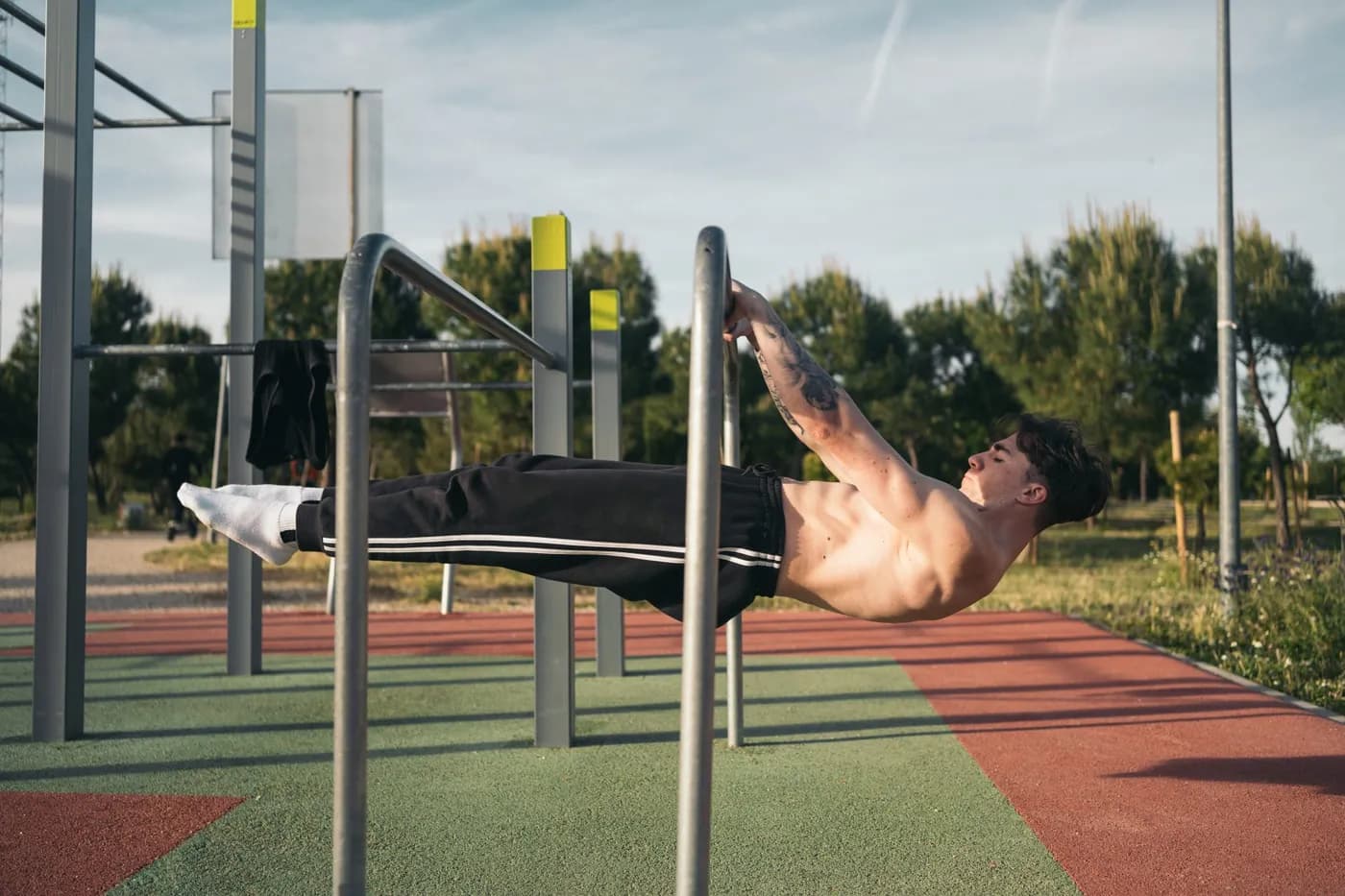 Calisthenics Training for Beginners: Complete Guide