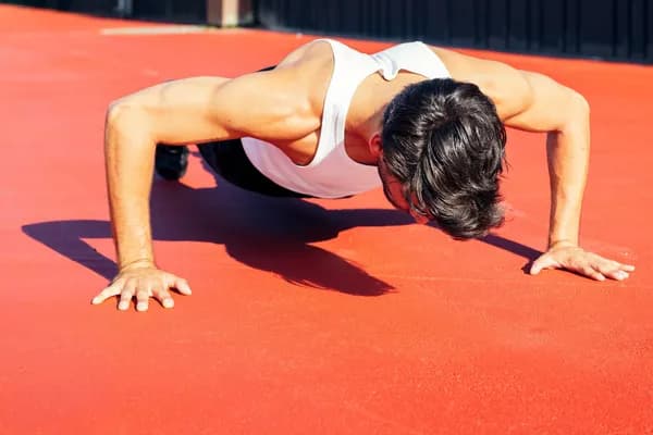 Close Grip Push Ups