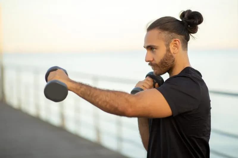 How to lose fat while building muscle