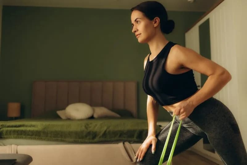 beginner fat loss workout with resistance bands